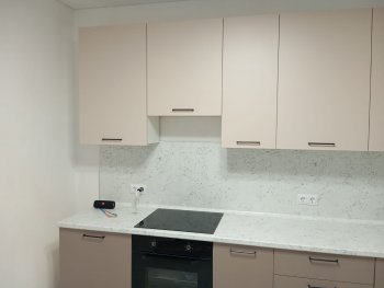 Кухонный гарнитур высокий Латте 3000 мм, Стол. 26 мм в Верхнем Тагиле - verhnij-tagil.mebel-e96.ru